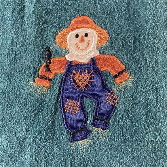 VTG (?) Embroidered Hand Towels/Wash Cloths 3 Lot Scarecrows (2) & Fall Wreath - Picture 8 of 15